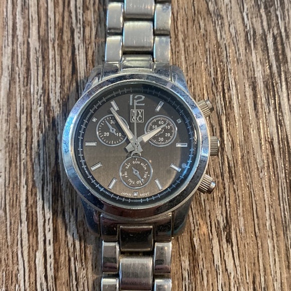 VINTAGE New York & Company Watch - Picture 2 of 4